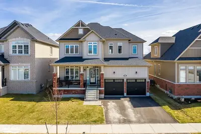 88 Kirby Avenue, Collingwood, ON L9Y 4C5