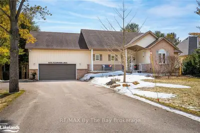 9 ALEXANDRA Lane, Wasaga Beach, ON L9Z 1N5