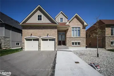 36 CHRISTIANO Avenue, Wasaga Beach, ON L9Z 0H2