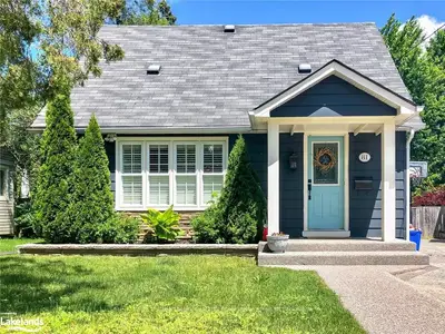 81 Ninth Street, Collingwood, On L9y 2g3