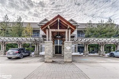 4 BRANDY LANE Drive 304, Collingwood, ON L9Y 0X4
