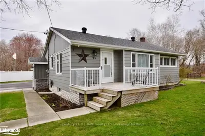 25 LUCY Street, Penetanguishene, ON L9M 1K7