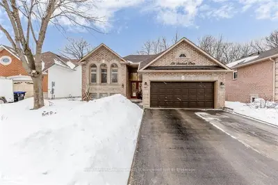136 Fernbrook Drive, Wasaga Beach, ON L9Z 1G6