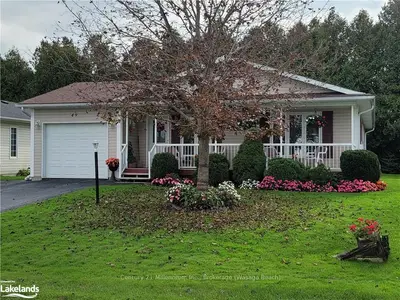 49 ST JAMES Place, Wasaga Beach, ON L9Z 3A8