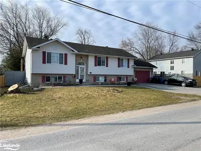 90 Manning Avenue, Collingwood, On L9y 4a8
