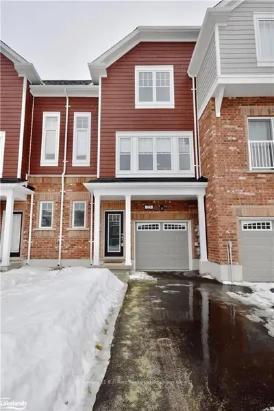 23 Shelburne Avenue, Wasaga Beach, ON L9Z 0J4