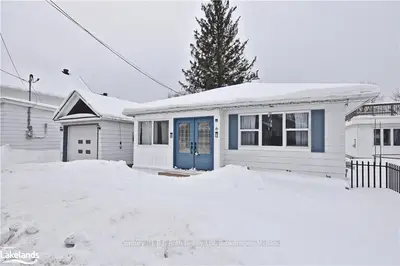 6 MARIA Street, Penetanguishene, ON L9M 1L6