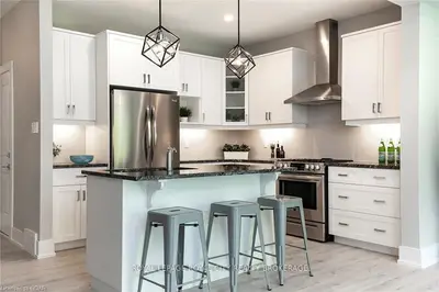 11 George Zubek Drive, Collingwood, On L9y 1m5