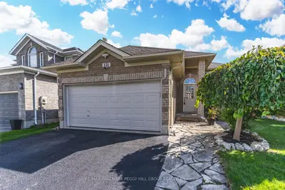 Detached in Barrie