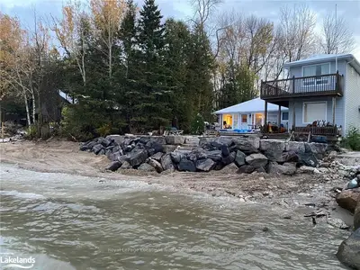 2222 SHORE Lane, Wasaga Beach, ON L9Z 2X7