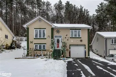 51 THERRIEN Court, Penetanguishene, ON L9M 1P6