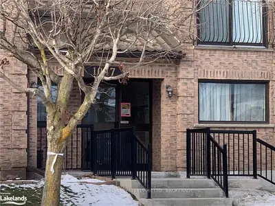 1047 MISSISSAGA Street W 306, Orillia, ON L3V 3C7