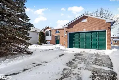 32 ACORN Crescent, Wasaga Beach, ON L9Y 1L6