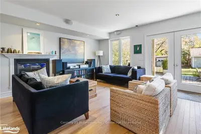 353 CEDAR Street, Collingwood, ON L9Y 3B2