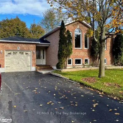 3 TIMBERLAND Crescent, Wasaga Beach, ON L9Z 1G7