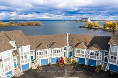11 Cranberry Quay, Collingwood, On L9y 5c2