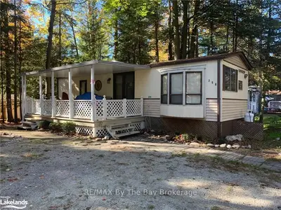 85 THEME PARK Drive 258, Wasaga Beach, ON L9Z 1X7