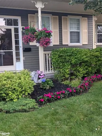 16 WOODLAND Court, Collingwood, ON L9Y 5B3