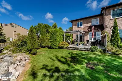 4 BECK Boulevard 14, Penetanguishene, ON L9M 2H3