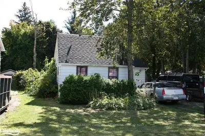 25 GEORGE Street, Orillia, ON L3V 2V4