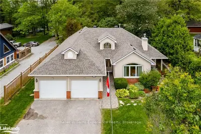 55 BROCK Street, Penetanguishene, ON L9M 1B1