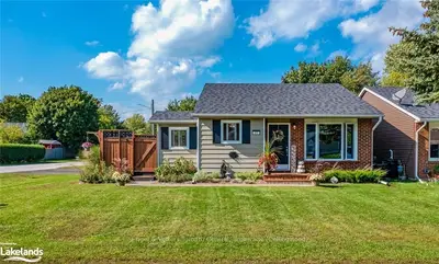 11 ALMA Street, Collingwood, ON L9Y 4K9