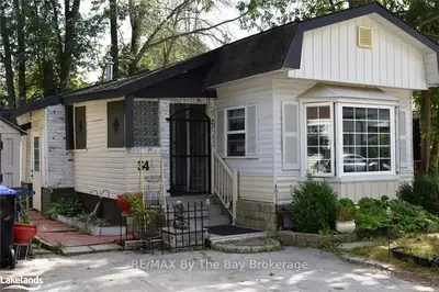 34 CEDAR GROVE Parkway, Wasaga Beach, ON L9Z 1T5