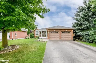 57 JOHNSON Street, Orillia, ON L3V 7R9