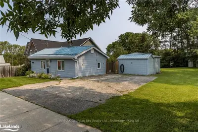 3 PARK Street, Penetanguishene, ON L9M 1P8