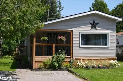 4113 ELAINE Street, Severn, ON L3V 0V1
