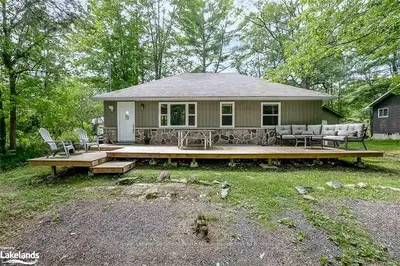3274 Muskoka Street, Severn, ON L0K 2B0