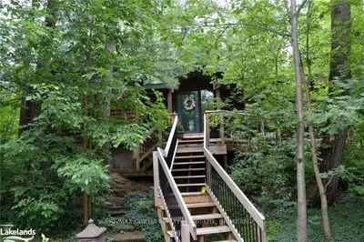 3261 MUSKOKA Street, Severn, ON L0K 2B0