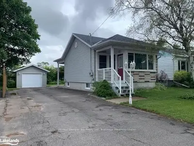 275 HUGEL Avenue, Midland, ON L4R 1T4