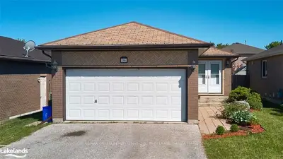 36 Nicole Marie Avenue, Barrie, On L4m 6y8