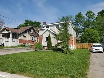 134 BORLAND Street E, Orillia, ON L3V 2B9