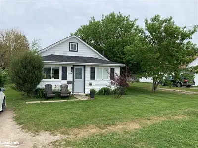 219 Spruce Street, Collingwood, ON L9Y 3G9