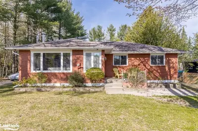 58 40th Street S, Wasaga Beach, On L0l 2p0