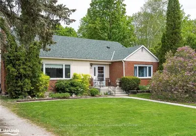 34 Wellington Street E, Clearview, On L0m 1g0