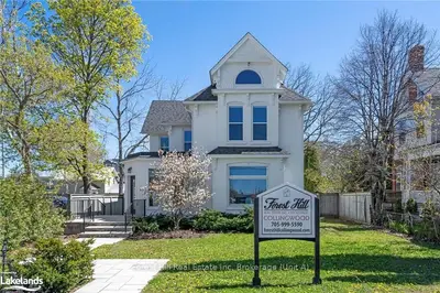 114 ONTARIO Street A, Collingwood, ON L9Y 1M3
