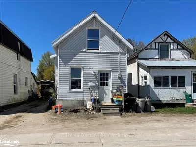 113 ANDREW Street, Orillia, ON L3V 5J3