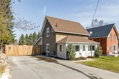 654 VICTORIA Street, Midland, ON L4R 1A7