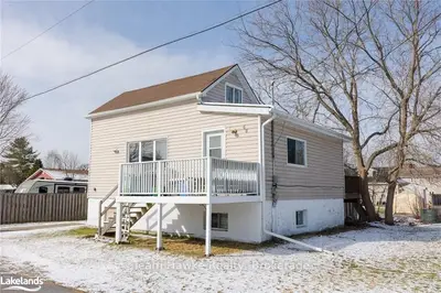 68 Levi Simon Trail, Penetanguishene, ON L9M 1C2