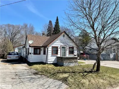 360 GILL Street, Orillia, ON L3V 4K6