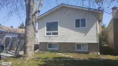 45 COURTICE Crescent, Collingwood, ON L9Y 4N7