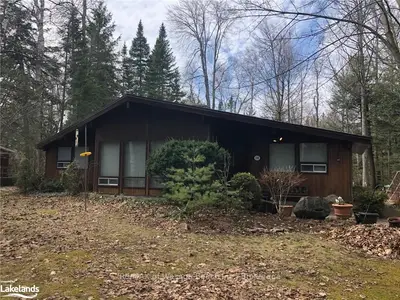 106 40TH Street N, Wasaga Beach, ON L9Z 1Z9