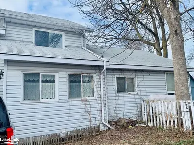 27 Sixth Street, Collingwood, On L9y 1y8