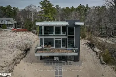 31 TREW Avenue, Tiny, ON L0L 2T0