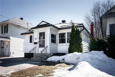 275 NOTTAWASAGA Street, Orillia, ON L3V 3K5
