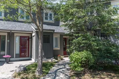 38 Dawson Drive 83, Collingwood, ON L9Y 5B4