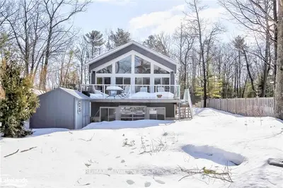 1186 RIVER Road W, Wasaga Beach, ON L9Z 2W7
